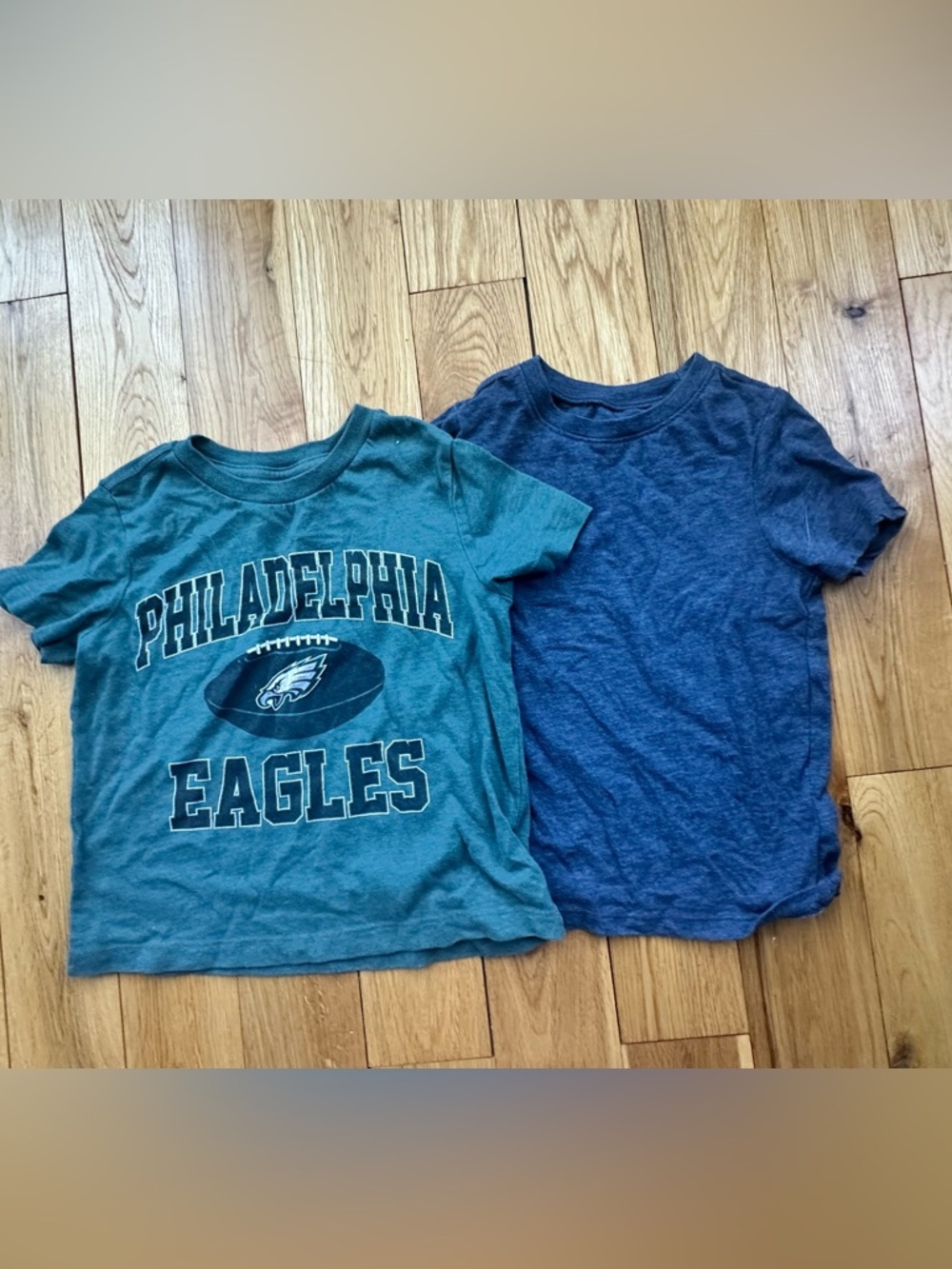 Boys Size 5T Bundle: NFL Philadelphia Eagles Shirt & Old Navy Basic Tee
